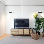 Aliados Premium 1BR w/ Terrace by LovelyStay
